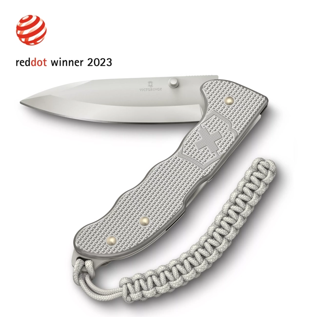 Levně Kapesní nůž Victorinox Evoke Alox 0.9415.D26 Stříbrný