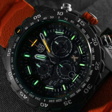 Watches Luminox XB.3749