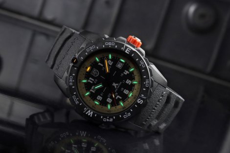 Watches Luminox XB.3731