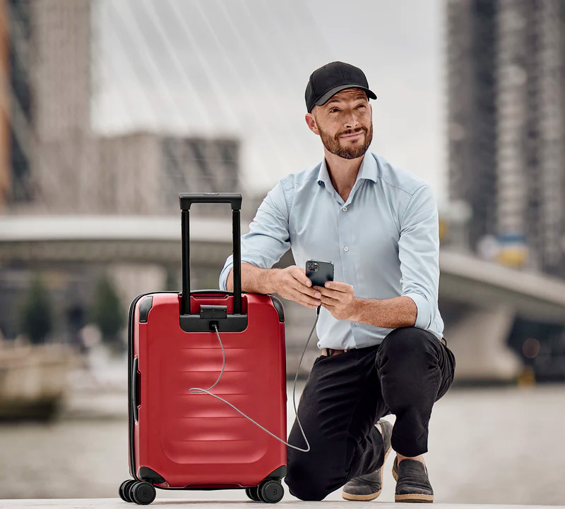 Review of the Victorinox Spectra 3.0 Expandable Large Case. MEETYBRAND