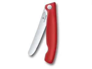 Skládací svačinový nůž Victorinox 6.7801.FC1 Swiss Classic rovné ostří 11 cm - červený