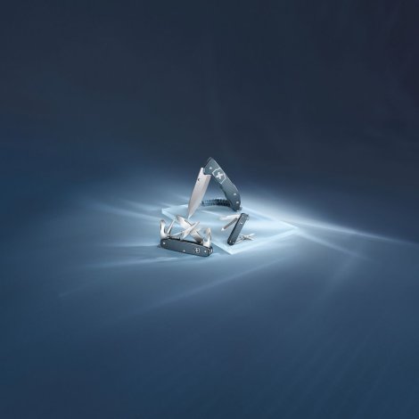 Kapesní nůž Victorinox 0.9415.L26 Evoke Alox Limitovaná Edice 2026, Ledovcově modrá