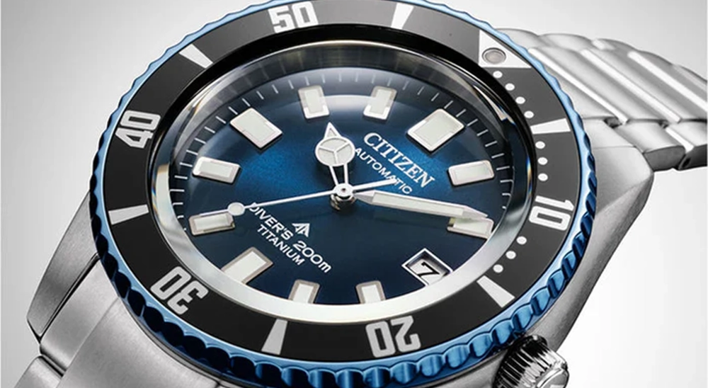 Limitovaná edícia Citizen Promaster 35th Anniversary "Fujitsubo" Titanium Dive background