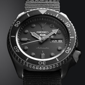 Hodinky Seiko SRPD79K1