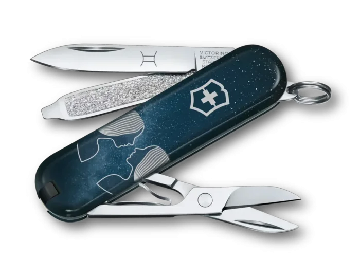 Vreckový nôž Victorinox 0.6223.2GEM CLASSIC SD, 58 mm, Znamenie zverokruhu – Blíženci