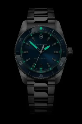 Hodinky Victorinox 242095 Maverick