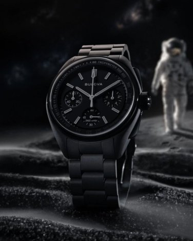 Hodinky Bulova 98A335 Lunar Pilot Chronograph The Black Hole Limited Edition