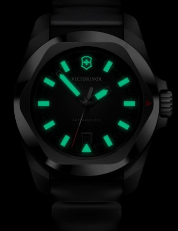 Watches Victorinox 242028  I.N.O.X.