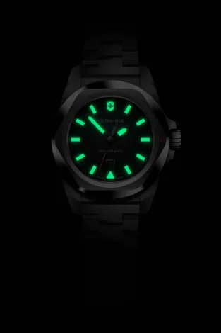 Hodinky Victorinox 242036 I.N.O.X. SMALL