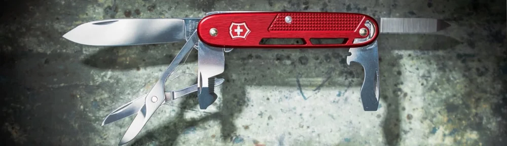 Where tradition meets innovation. Victorinox Alox Refined – a pocket knife for everyday use.