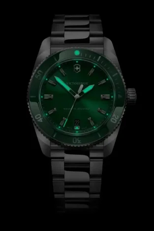 Hodinky Victorinox 242096  Maverick
