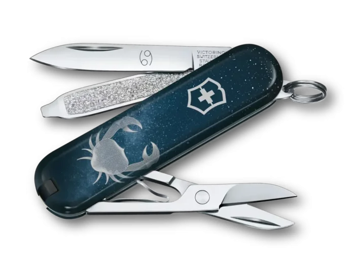 Vreckový nôž Victorinox 0.6223.2CAN CLASSIC SD, 58 mm, Znamenie zverokruhu – Rak