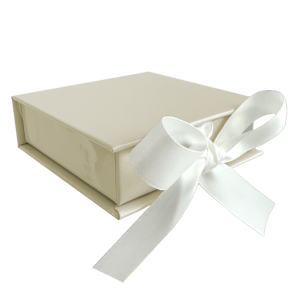MINET XBJXCW2 Beige Magnetic Jewelry Box with White Ribbon