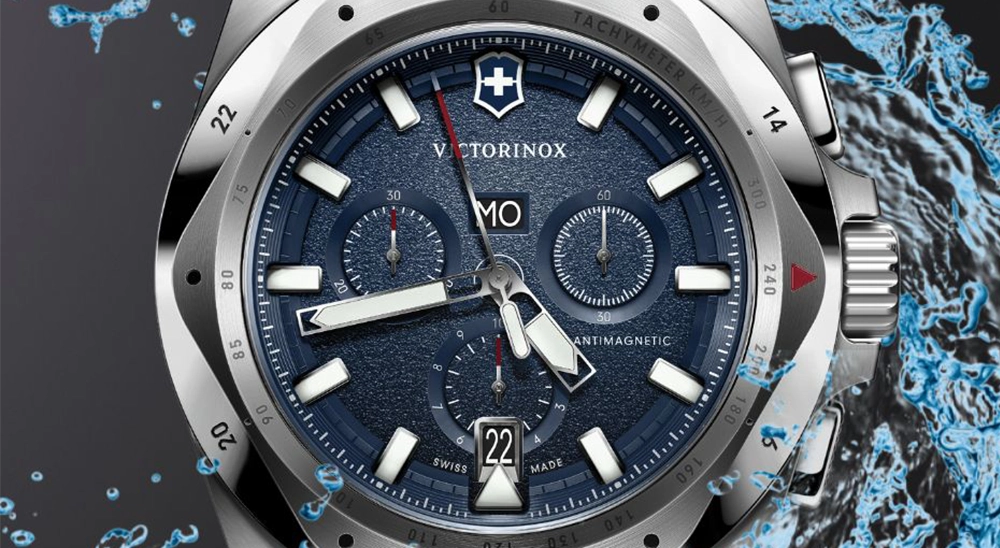 Majte svoj čas pod kontrolou s hodinkami Victorinox I.N.O.X. Dokonalá rovnováha medzi diskrétnym výkonom a inteligentným dizajnom. background