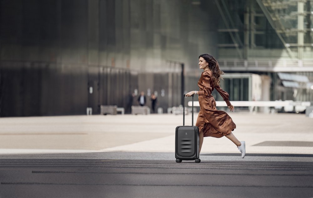 Recenzia rozšíriteľného veľkého puzdra Victorinox Spectra 3.0. background