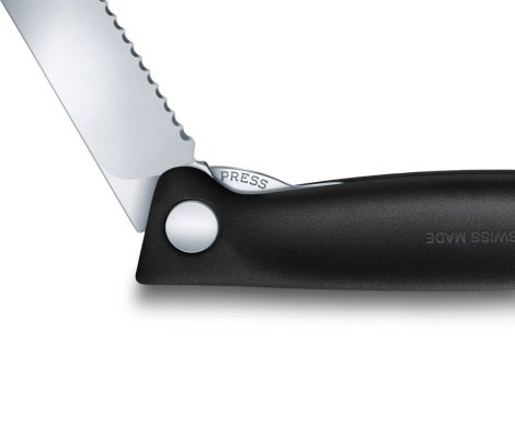 Skládací svačinový nůž Victorinox Swiss Classic 6.7833.F 11 cm, Černý