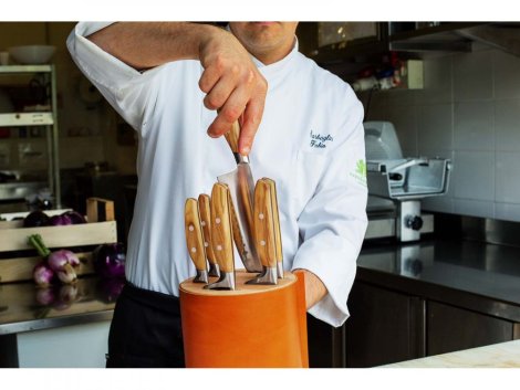 Block 6 local supplied with 5pcs of AMICI Wüsthof knives 1091370501