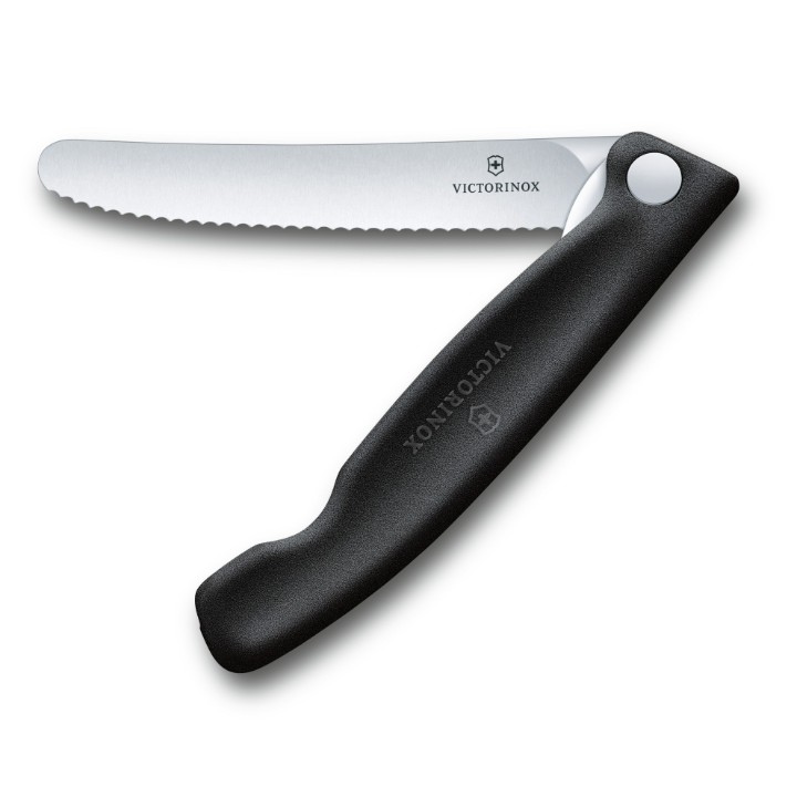 Levně Skládací svačinový nůž Victorinox Swiss Classic 6.7833.F 11 cm, Černý