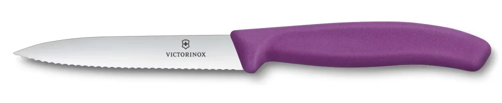 Levně Nůž na zeleninu s vlnkovaným ostřím 10 cm Victorinox 6.7735.C1 Fialový
