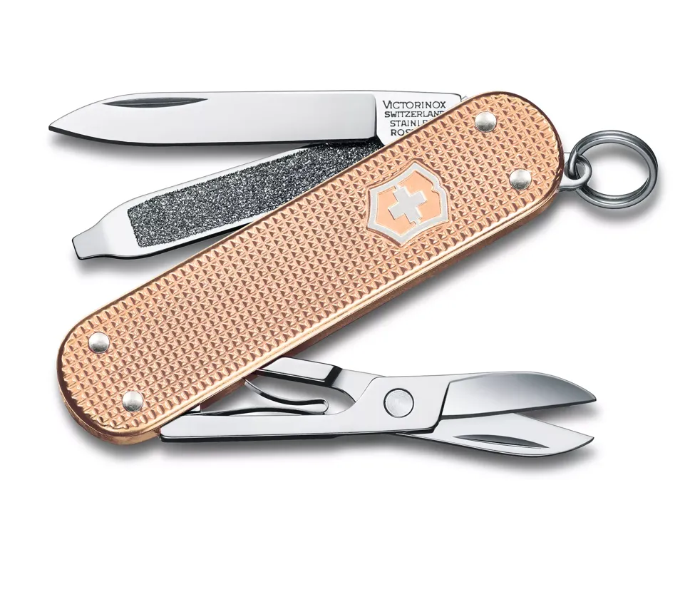 Levně Kapesní nůž Classic SD Alox Victorinox 0.6221.202G Fresh Peach